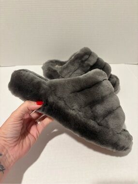 UGG Fluff Yeah Slide Slippers Gray Cozy Loungewear Sheepskin